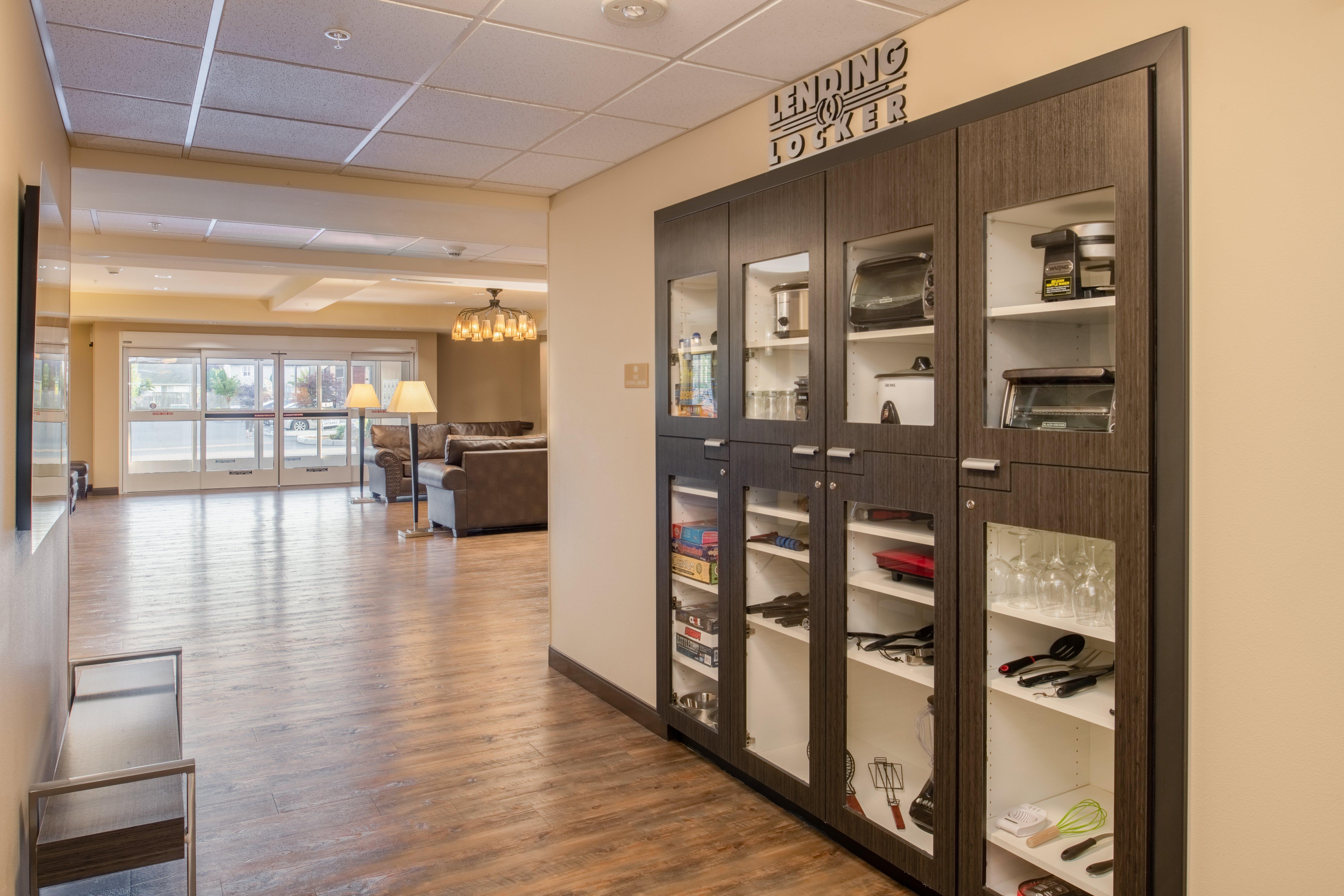 温哥华/卡马斯烛木套房酒店 外观 照片